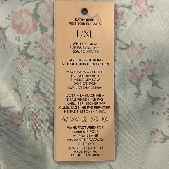 NWT Morgan Lane robe - Picture 10 of 13
